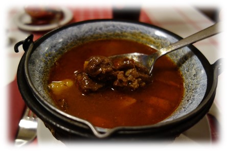 Csarnok Vendegloグヤーシュ